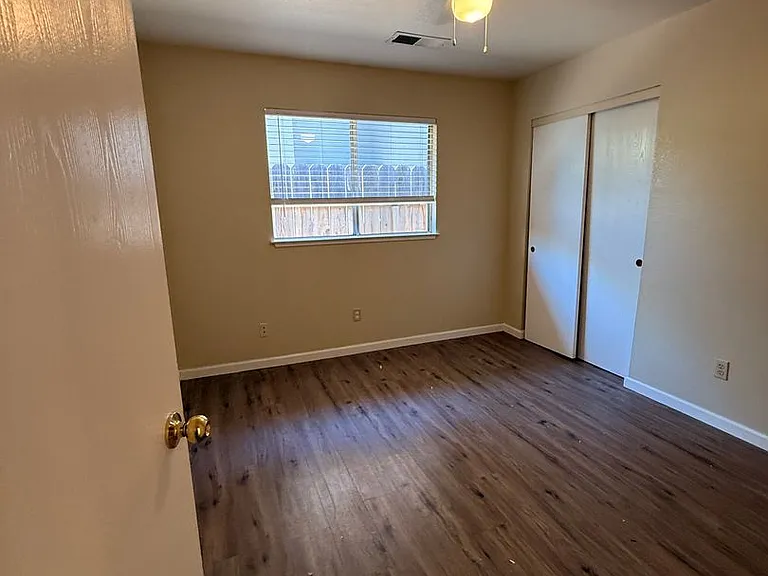 2816 Windsong Ave — Photo 15