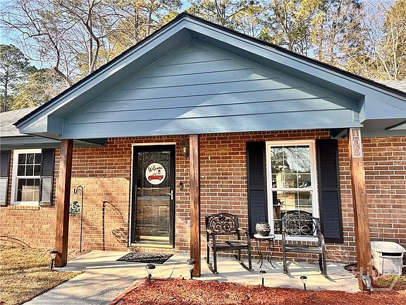 2nd image of 100 Usher Place