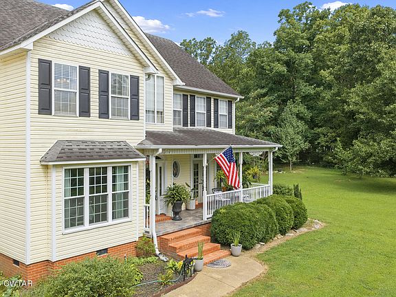 3rd image of 150 Beaver Ln