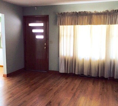 2nd image of 423 Allen Ave