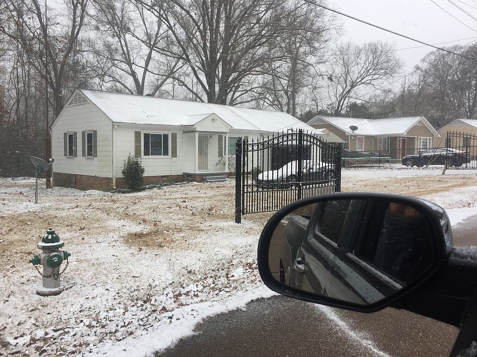2nd image of 311 Oakland Dr