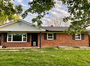 56 Wiley Dr, Asheville, NC 28804