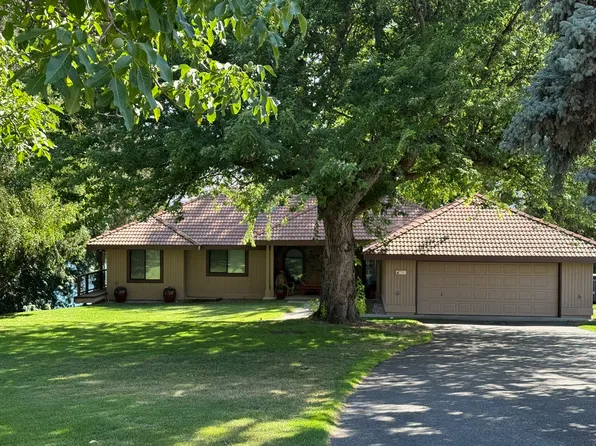 73 Bella Ln, Manson, WA 98831