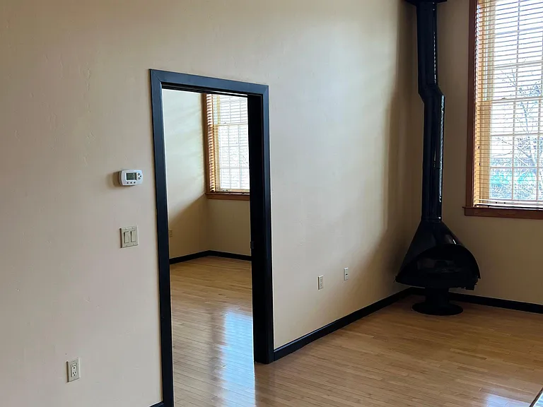 303 Central Ave NE #202 — Photo 4