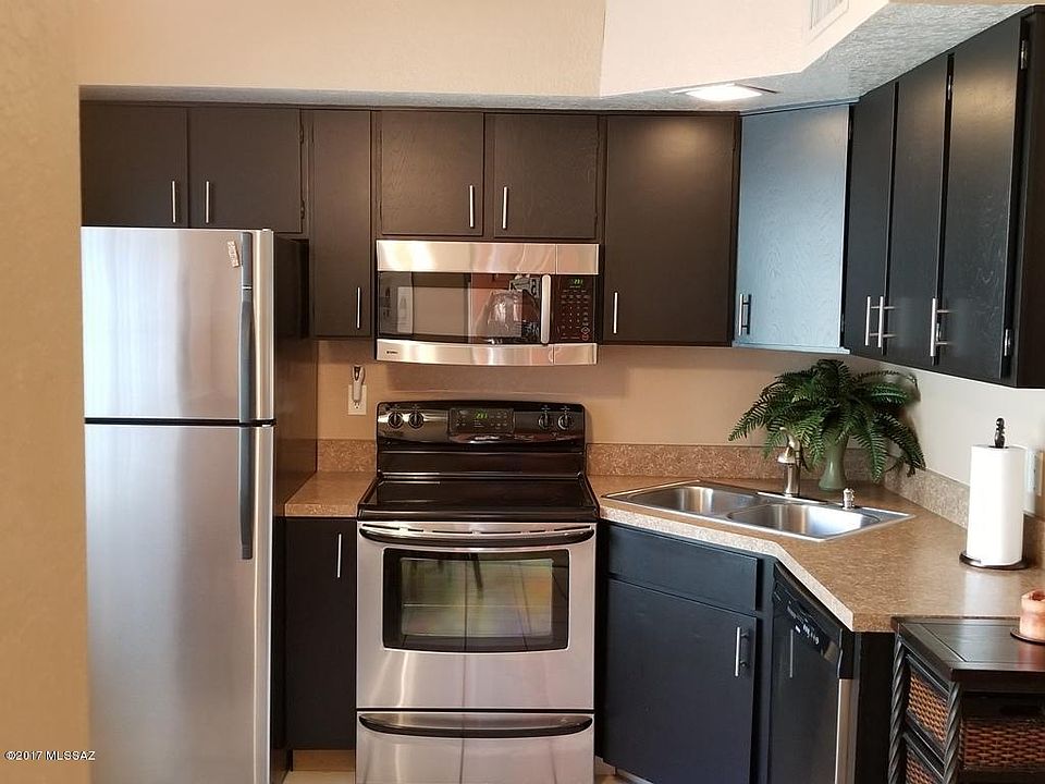 1st image of 154 W Calle Del Ano