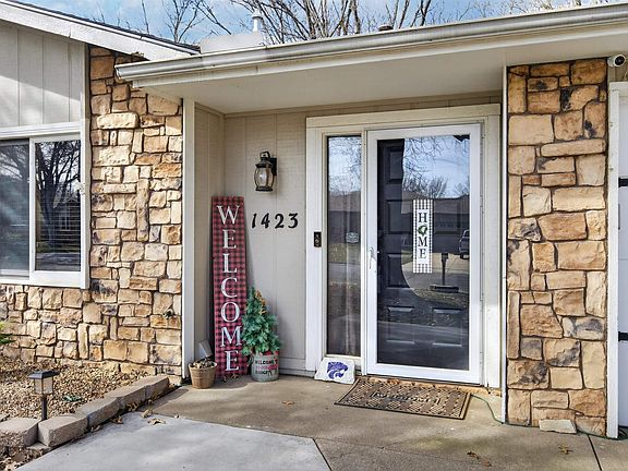 3rd image of 1423 N Rutgers St