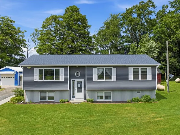 6807 County Route 15, Bath, NY 14810