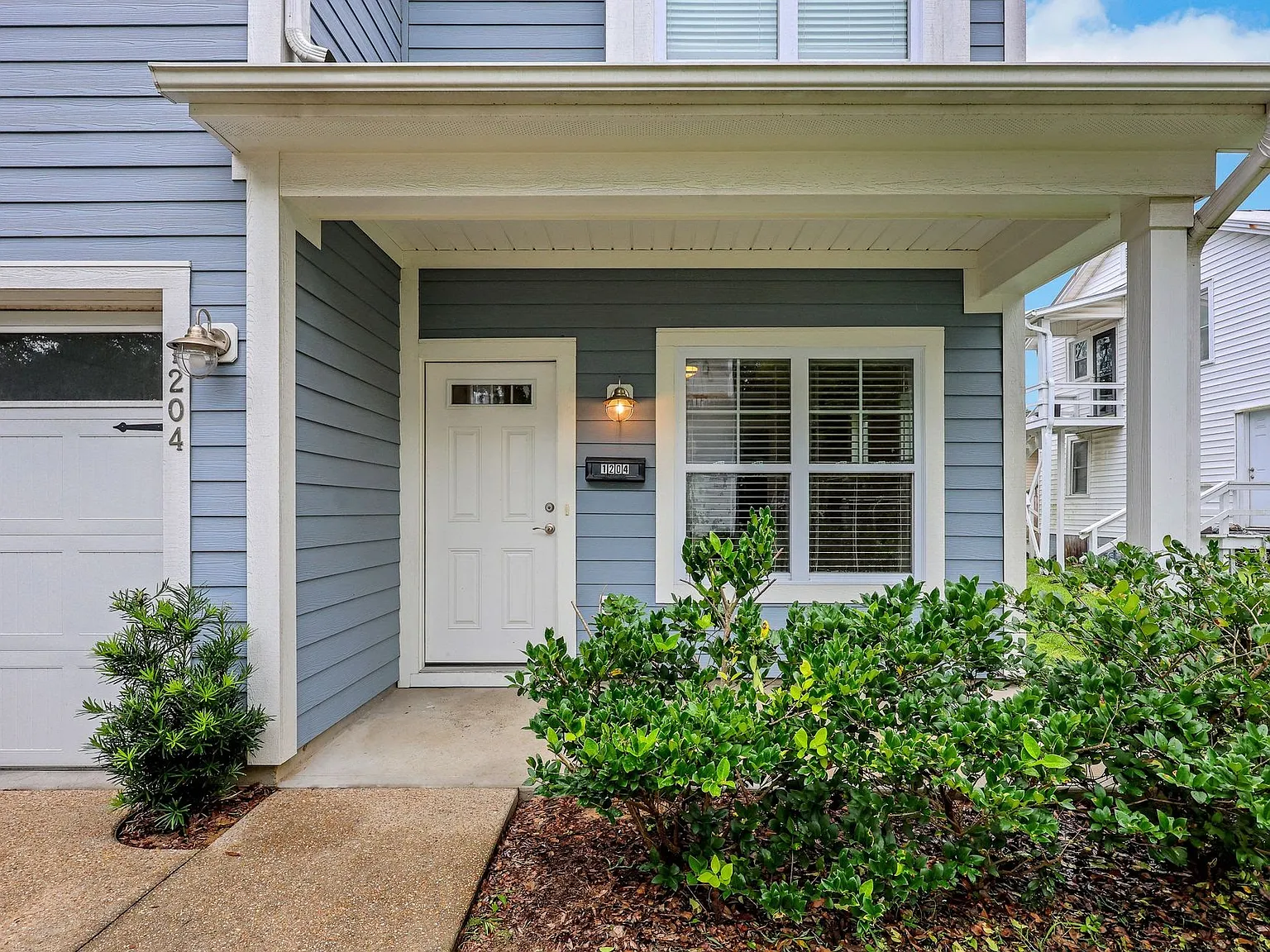 3 bed, 2.5 bath, 1518 sqft, $2,225 — Photo 3