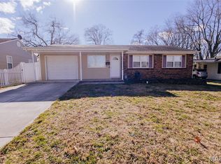 314 7th St, Farmington, MO 63640