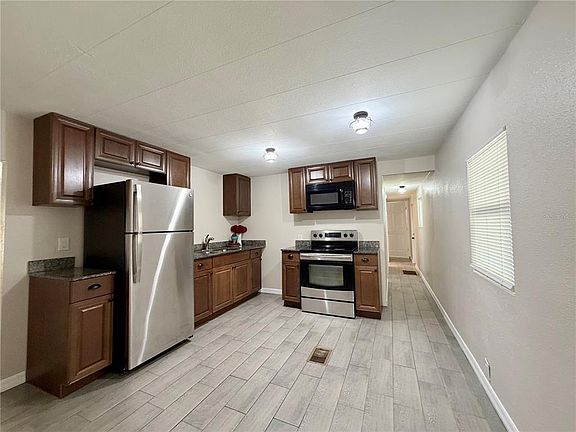 5th image of 7037 Lofty Dr