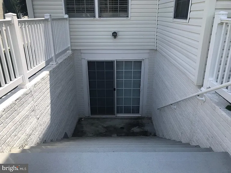 9 Saint Claires Ct — Photo 36