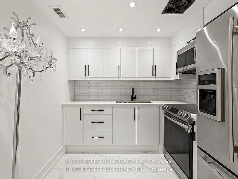 1400 Watersedge Rd — Photo 26