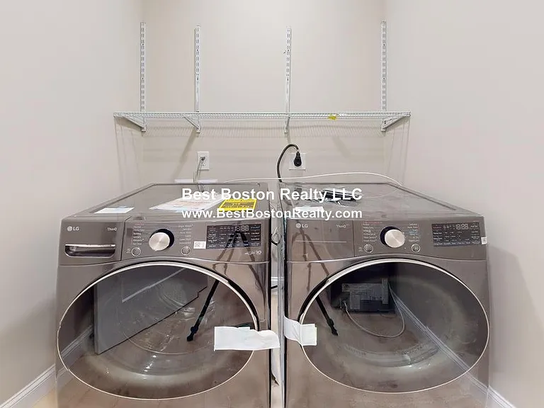 231 Highland Ave #1 — Photo 24