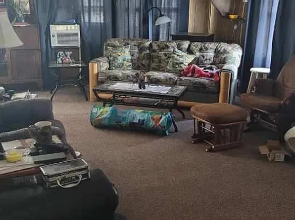 8629 Highway 789, Lander, WY 82520