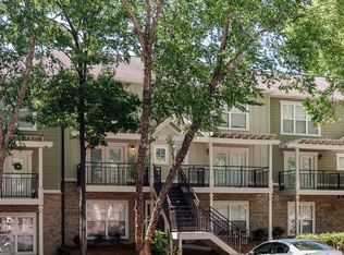 490 Barnett Shoals Rd APT 816, Athens, GA 30605