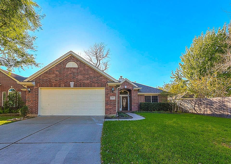 1st image of 12902 Stratford Heights Dr