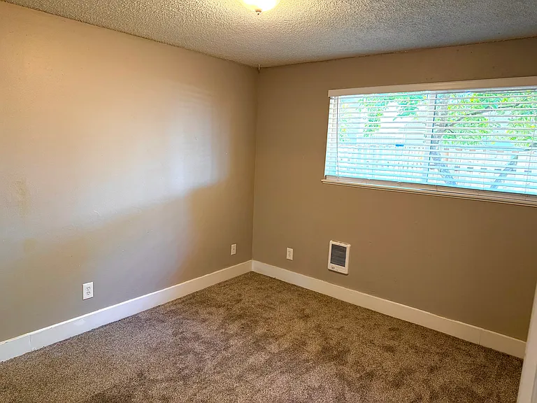 5545 SE 85th Ave — Photo 13