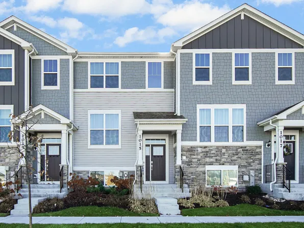 1015 Atterberg Rd, South Elgin, IL 60177