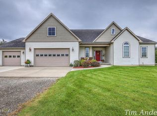 12240 Fruit Ridge Ave, Kent City, MI 49330