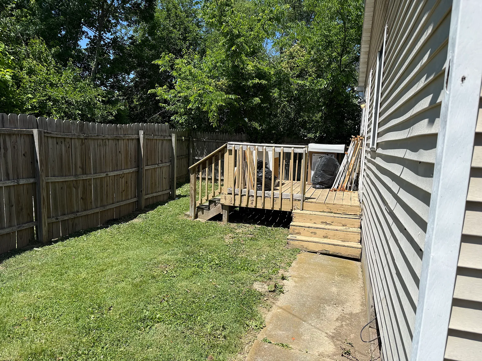 3 bed, 1131 sqft, $1,325 — Photo 4