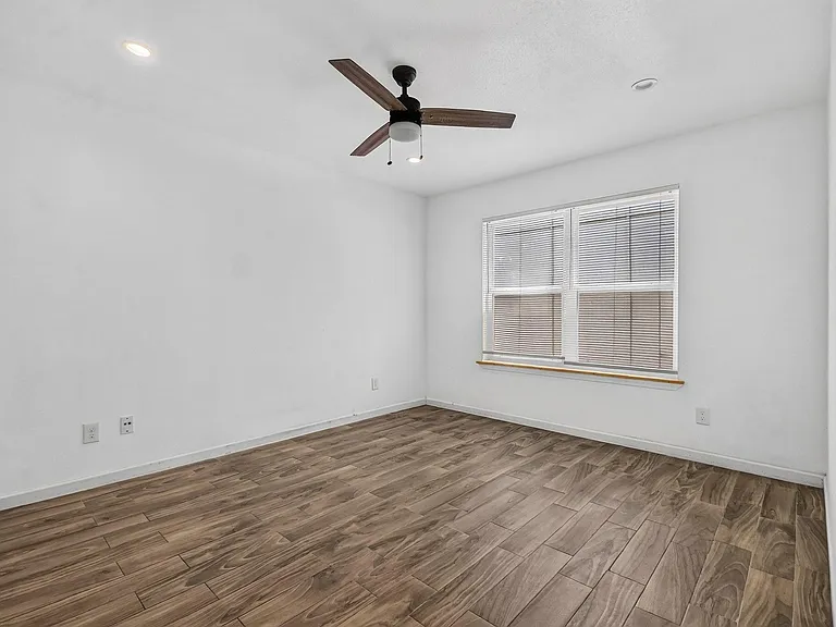 4530 Stanford Ct — Photo 11