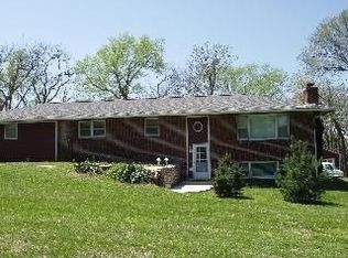 8800 Hillside Dr, Lenexa, KS 66227