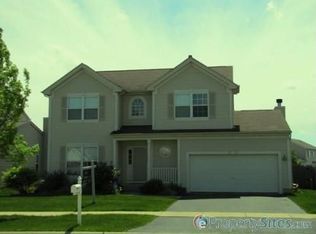 3191 Banbury Ln, Lake In The Hills, IL 60156