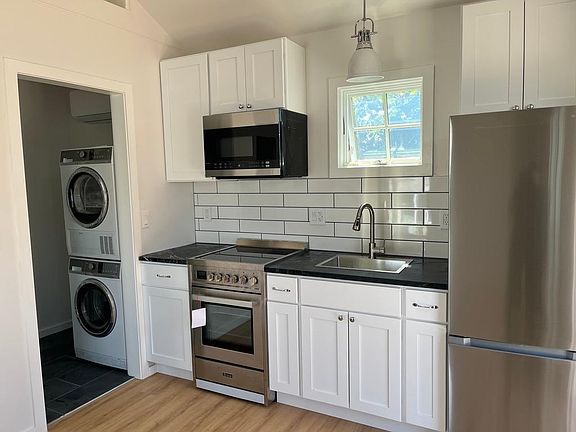 2nd image of 5722 Huntington Ave #A