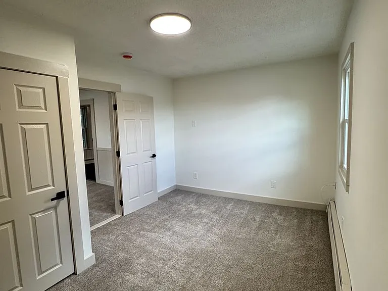 51 Summit St — Photo 27