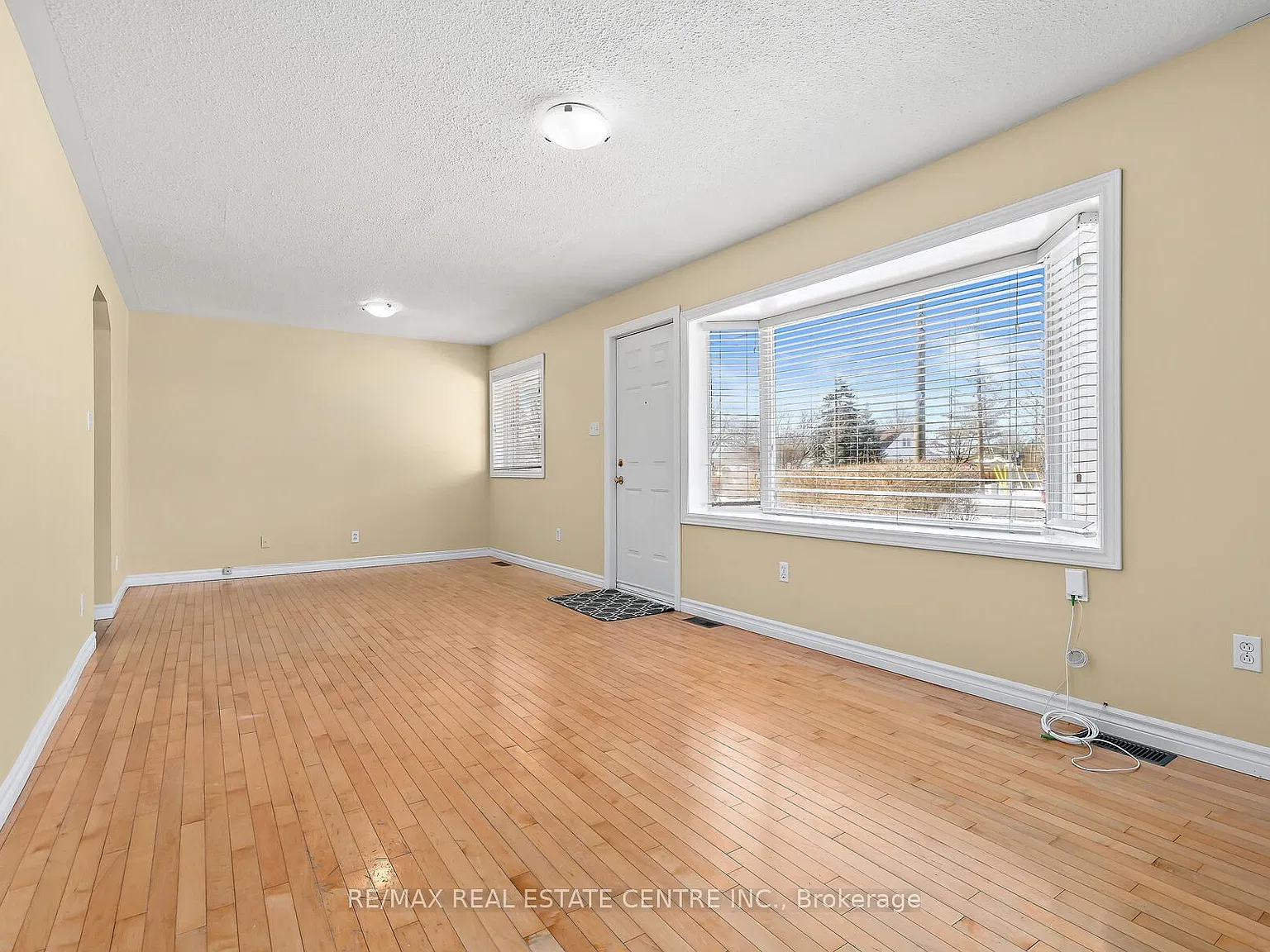 2 bed, $2,300 — Photo 3