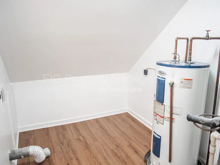 415 Watauga Dr #B — Photo 7