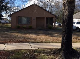 212 S Fairplay St, Seneca, SC 29678