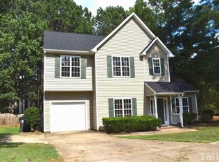 113 Wellspring Dr, Holly Springs, NC 27540