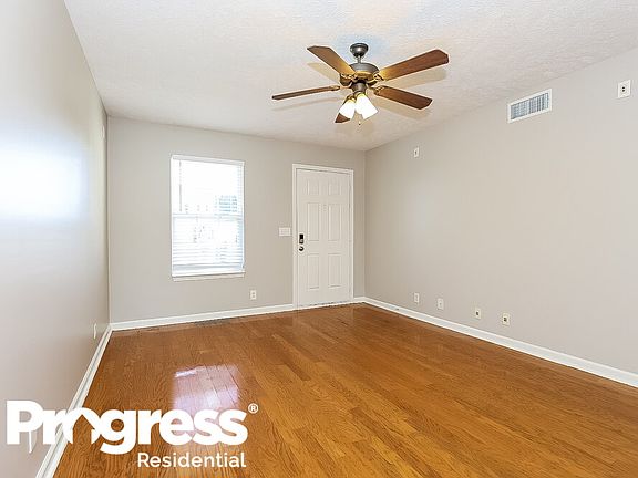 5th image of 1526 Saint Andrews Dr