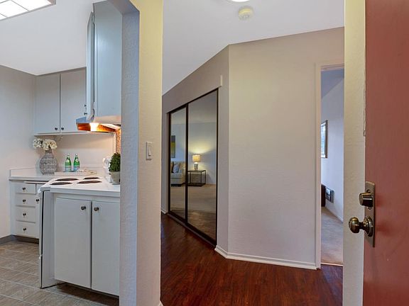 2nd image of 1551 Southgate Ave APT 258