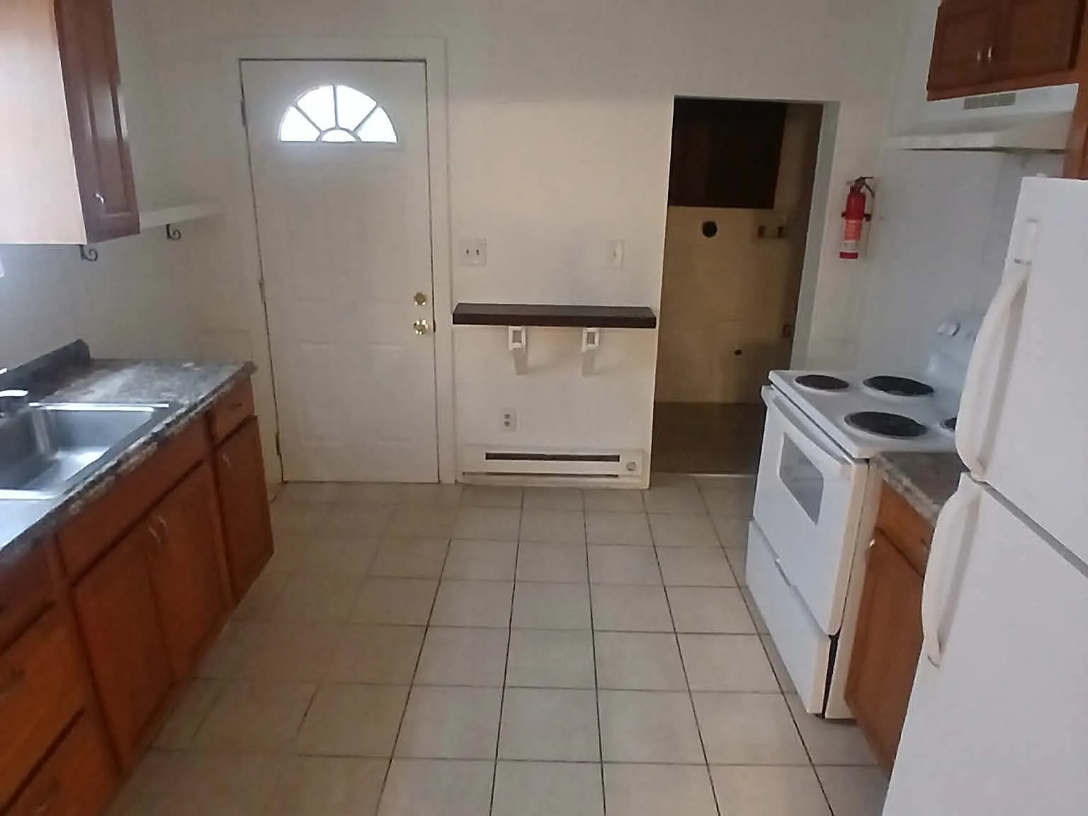 3 bed, $1,000 — Photo 4