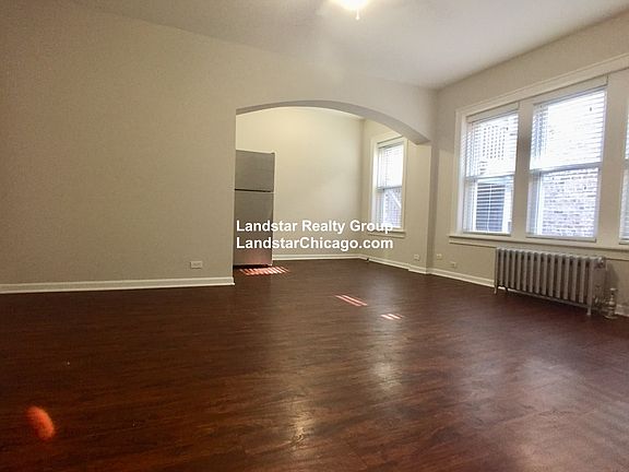 2nd image of 1429 W Lunt Ave APT 109
