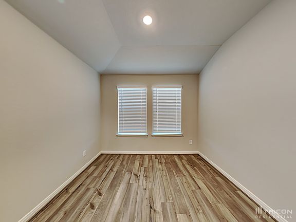 4th image of 13633 Paxton Blvd