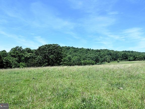 3rd image of Slate Mills Rd