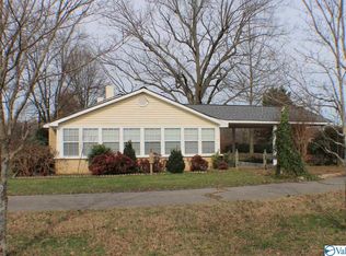 928 Bobo Section Rd, Hazel Green, AL 35750