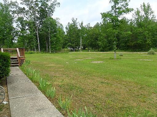 3rd image of 32 Hidden Valley Dr