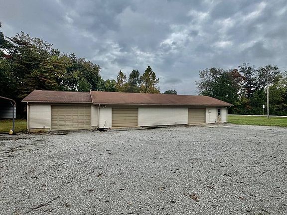 4th image of 1253 County Road 800 E