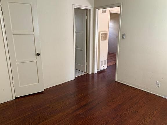 1st image of 537B Rose Ave