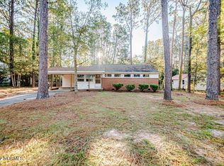 401 Crestview Rd, Southern Pines, NC 28387