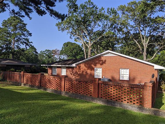3rd image of 300 Mont Vista Dr