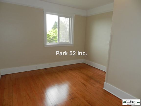 4th image of 3734 1/2 N 28th St