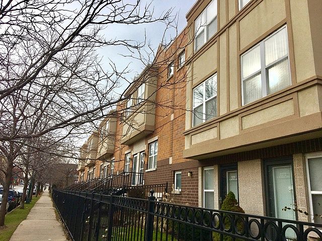 1st image of 7270 N Rogers Ave