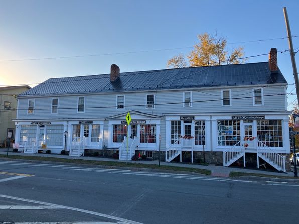 4 Union St APT A