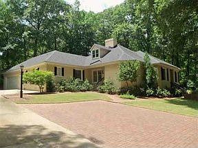 1st image of 210 Carolina Club Dr
