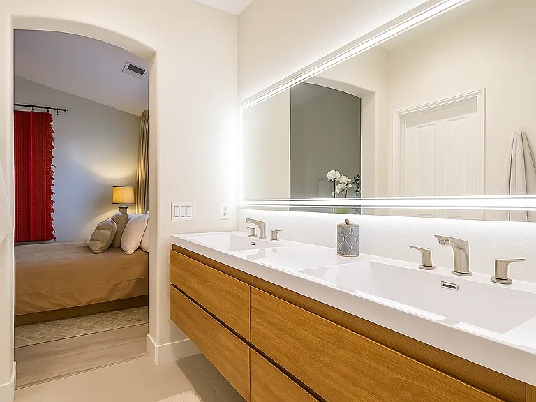 29543 W Laguna Dr — Photo 13
